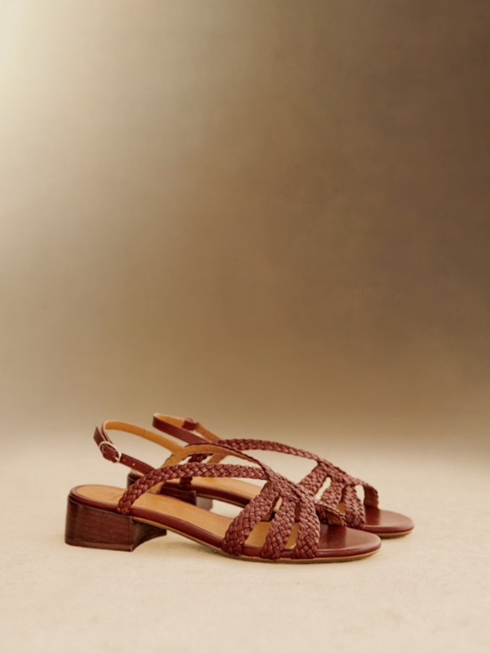 Sezane Rosa Low Sandals Size 6